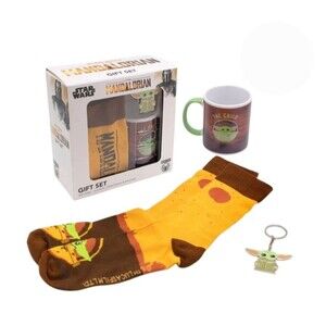 Star Wars The Mandalorian Gift Set Bundle Din Djarin Coffee Mug Socks Keychain